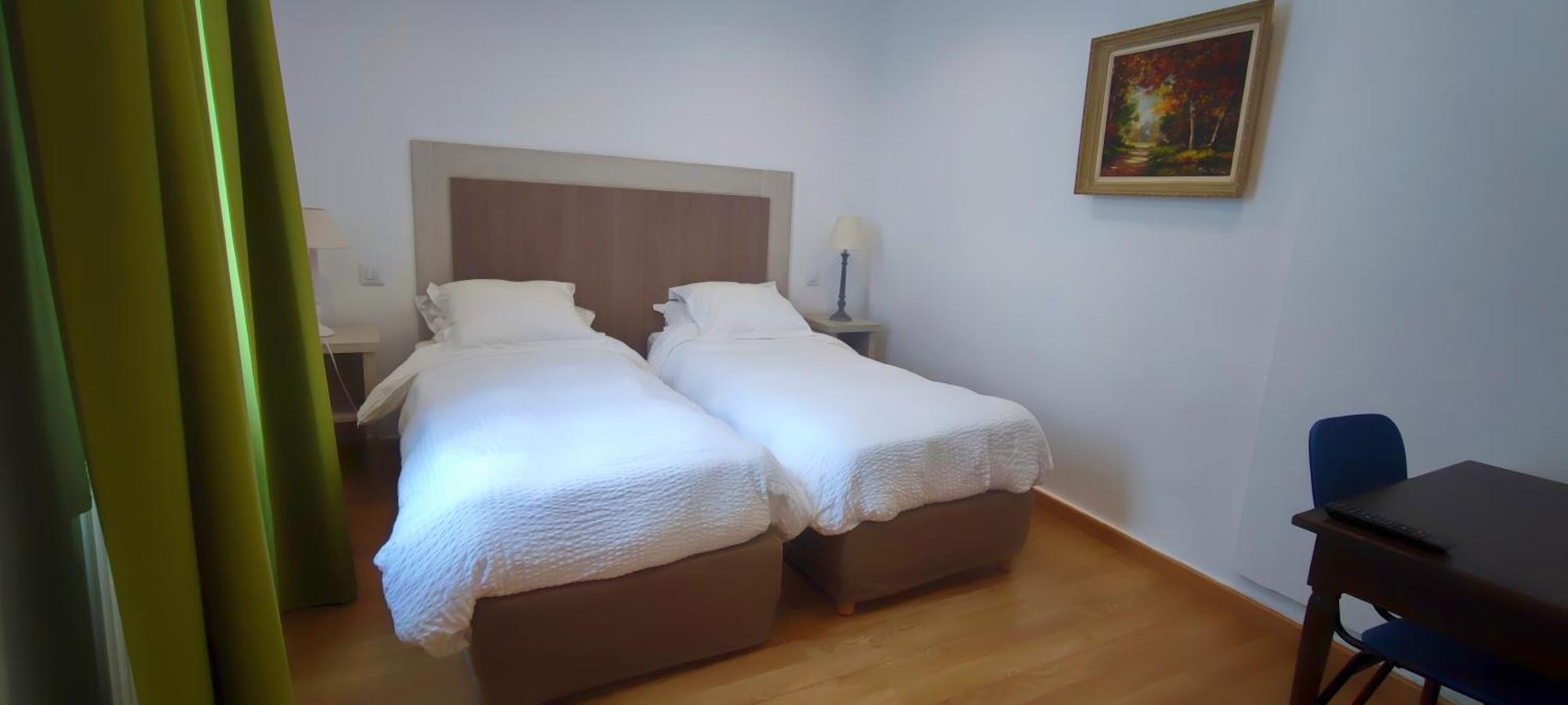 Logis Grand Hotel Pelisson نونترون المظهر الخارجي الصورة